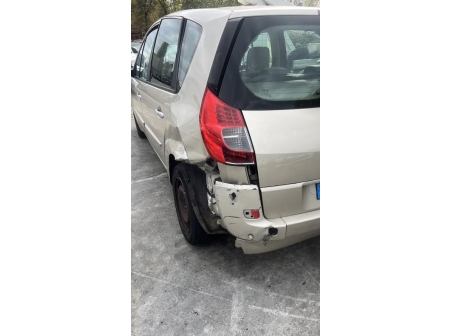 Vehicule-RENAULT-SCENIC%202%20PHASE%202-2008-f9ace8a7375dc2fe422783f80672c92e08b7ab9a21d7df6110d8792d0ec91996_m.jpg