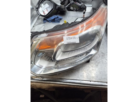 121316542-adc94ae9-921b-4ea7-bc9b-6b141dd16642-Piece-Optique-avant-principal-gauche-feuxphare-00006208N5-CITROEN-C3-PICASSO-PHASE-2-33c903645fed35d3a86c2877c92f5a3185b9f3dd031bbd9f9d97011a7c4bc53a_m.jpg