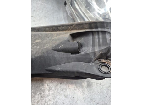121316542-e9c23460-1f2b-45de-b71b-580ecd9d29a9-Piece-Optique-avant-principal-gauche-feuxphare-00006208N5-CITROEN-C3-PICASSO-PHASE-2-4be52f6d6c6acdf69be5f337a19c5746a2d6a5ca4ace02261222d21d81db9cab_m.jpg