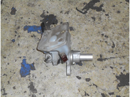 Piece-Maitre-cylindre-(freinage)-PEUGEOT-308-Diesel-6a6545b3603eac29618161315f6ccd97f7f9548df967c77bd934ac59ba5ea790.JPG