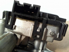 Piece-Mot.-essuie-glace-avant-BMW-X3-E83-Diesel-4e8d9d95c4bc465ea70d26664721e39dee92eb741a0d0936714fb3c15d102185.jpg 2