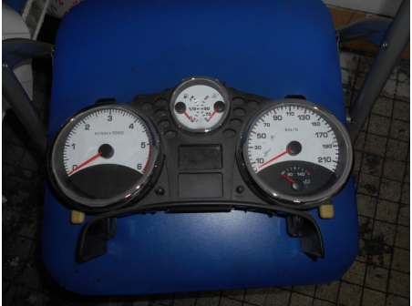 Piece-Compteur-PEUGEOT-207-PHASE-1-Diesel-272470e9323ca315ce9c0d19bd7f040528345be1d1b1223d3e7b899fbe71da09.JPG