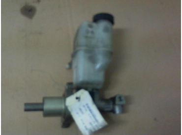 Piece-Maitre-cylindre-(freinage)-FORD-FOCUS-1998-Ghia-Diesel-cffb10c2c442961afa70f330171918feb833d80b08ccc59c293cfb8ca96b70a1.jpg