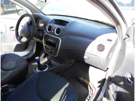 Vehicule-CITROEN-C2-PHASE-1-1-4-2006-95a507dad4da2df7b5b9796a7557d4a6c14ac84588f01810747befd61b0a40f3.JPG