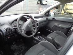 Vehicule-PEUGEOT-206-SW-1-4-2006-96f03fa870a452197c82906d6f05666bc0155440fc0aad17741801070d5bc645.JPG 2