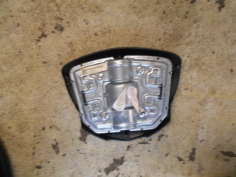 Piece-Air-bag-conducteur-RENAULT-CLIO-II-PHASE-3-Diesel-433a0930f8991e826d26aa025b7caf9cb55a148384772fb32a993e100f2768d7.JPG 2