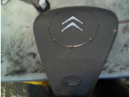 Piece-Air-bag-conducteur-CITROEN-C3-Essence-94eb6c6d42bf5870a37e412c8b8558e0158985f51a7d72c916177566c58693b3.jpg