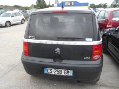 Vehicule-PEUGEOT-1007-Avant-Premiere-Dolce-1-4-2009-c88a64cde8d304ed61f50385e855b8df501e289184e429a65c73416d43c6e386.JPG 2
