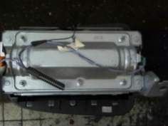 Piece-Air-bag-passager--ca6bbe36c9ffbcf69c05f07a9d4dc3106ad37ffae2bec6242a99e273d60cc8f8.jpg 2