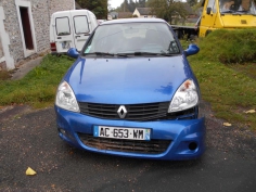 Vehicule-RENAULT-CLIO-II-PHASE-4-Campus-Evolution-Dynamique-1-5-2009-984cbf47e16ee332e510e9d5d1836ec4f650522679479bd5409a8e36094b4165.JPG