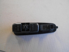 Piece-Interrupteur-de-leve-vitre-arriere-gauche--21ba5a72c01222dea6c506aa35b86c6ef52f55567cbe2190c85d6198791290d6.JPG 2