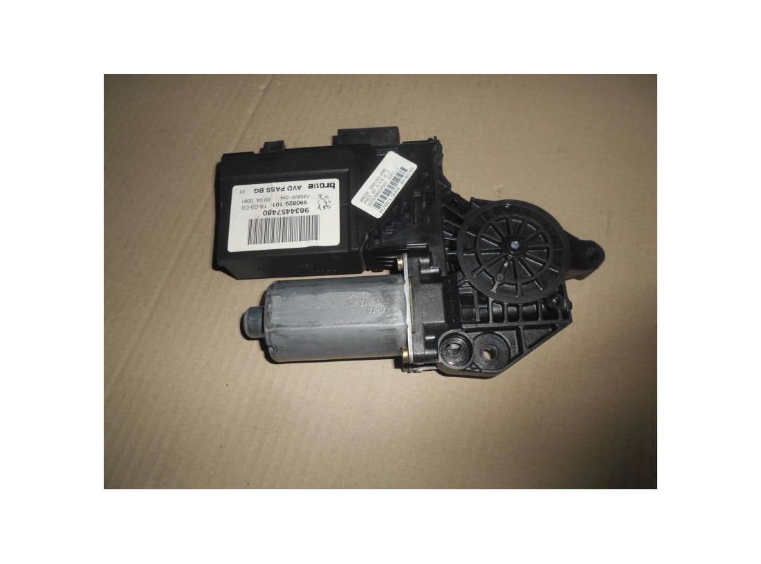 Moteur leve vitre avant droit PEUGEOT 307 2003