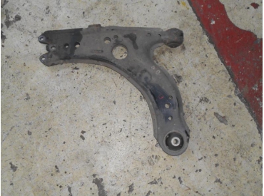 Piece-Triangle-avant-gauche-AUDI-A3-(8L)-A3-EVOLUTION-2000-Diesel-caa9daa93ce094db3d165983386da3e3d930a002e8095e145629d20a3261349b.JPG