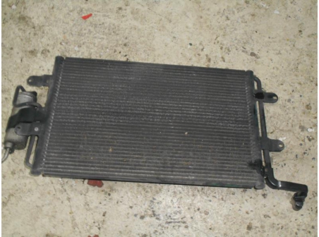 Piece-Condenseur-de-clim-AUDI-A3-(8L)-A3-EVOLUTION-2000-Diesel-613b0fd697cb8c0835a5191b35e52e471cbe2a132b0b3323276b62215644db1c.JPG