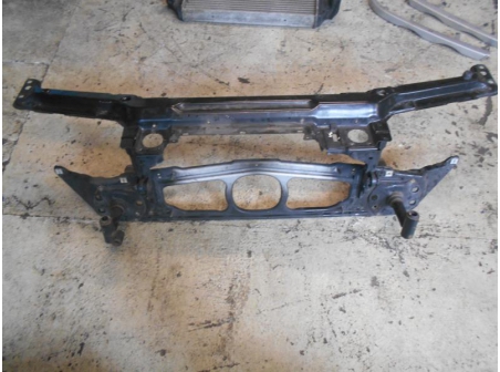 Piece-Armature-avant-Masque-avant-BMW-SERIE-3-E46-PHASE-1-320d-Diesel-be5b8319c68d317770c422c3cd721fba422970b6e89e596cd96137b09a4f43df.JPG