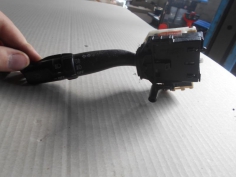 Piece-Commodo-phare-TOYOTA-AVENSIS-2003-Diesel-8ed41a5abd552af6df1fecf45c02e207e79638b00c1c2034ab2e14f86b2e87ff.JPG 2