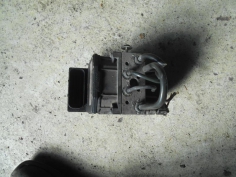 Piece-Bloc-ABS-(freins-anti-blocage)-TOYOTA-AVENSIS-2003-Diesel-eabc7e420bcd96929f1ca4b08739dfa1440d84a4b26136879780c967ddd3e208.JPG