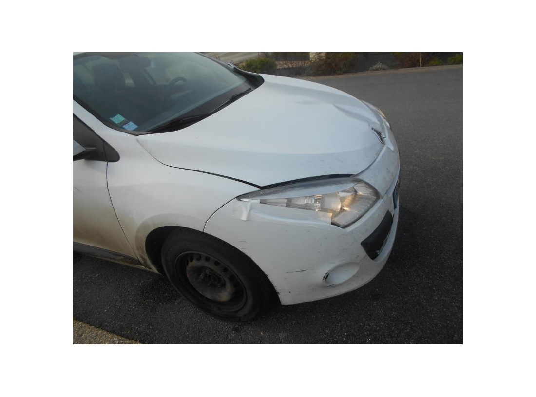 Vehicule-RENAULT-MEGANE-III-PHASE-1-1-5-2011-bc1c33cb87f3c1a50a597ac5e303e2c4a3ac03589fe5029984b44366445011ed.JPG Vehicule-RENAULT-MEGANE-III-PHASE-1-1-5-2011-bc1c33cb87f3c1a50a597ac5e303e2c4a3ac03589fe5029984b44366445011ed.JPG