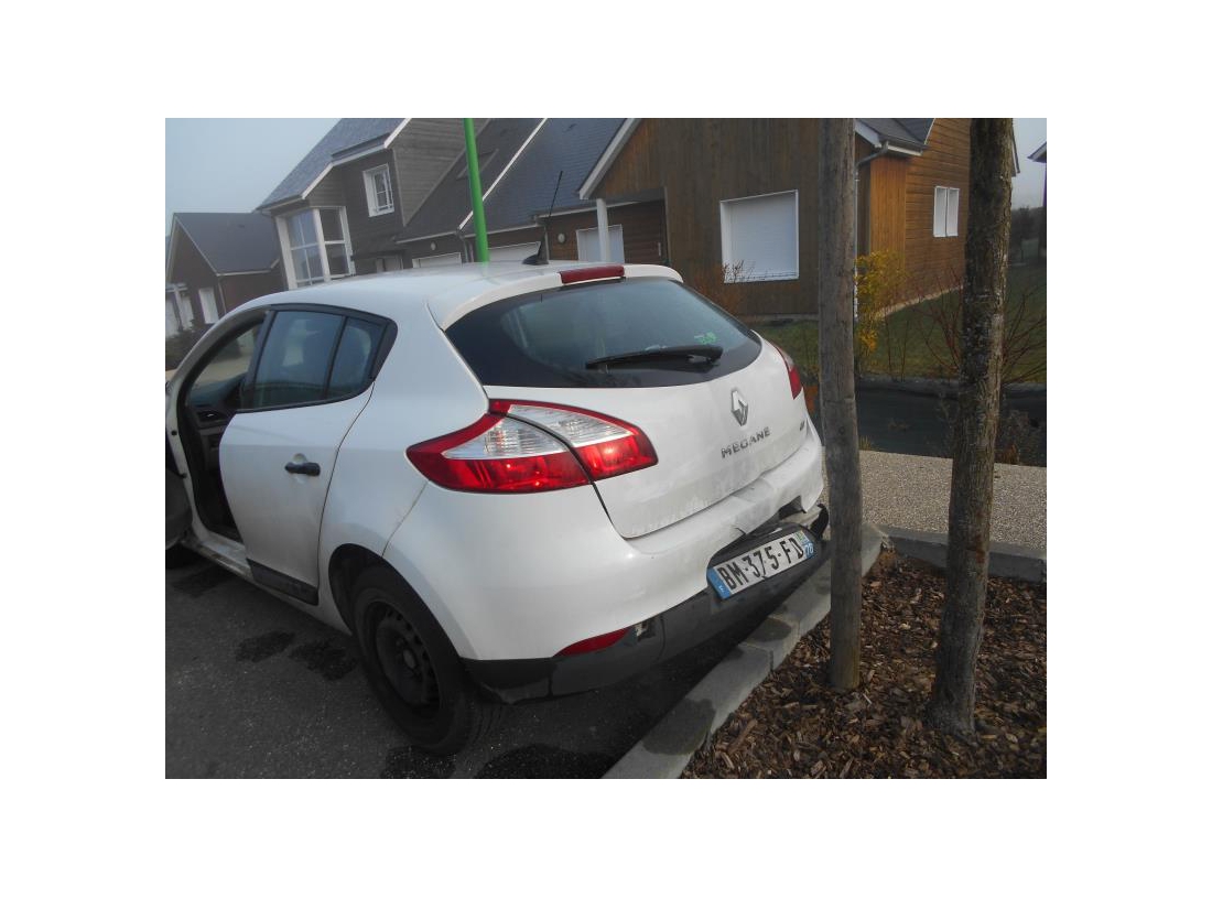 Vehicule-RENAULT-MEGANE-III-PHASE-1-1-5-2011-01db10b0e5bac13d679f12dcfafea61a13121b98ffa52919d67f3e513b5396c4.JPG Vehicule-RENAULT-MEGANE-III-PHASE-1-1-5-2011-01db10b0e5bac13d679f12dcfafea61a13121b98ffa52919d67f3e513b5396c4.JPG