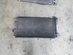 Piece-Radiateur-clim-MINI-MINI-CLUBMAN-R55-Essence-695d1b054ccd8fab4297a6bf8989ec5793d7f26265045524cb120a4a02b26de9.JPG