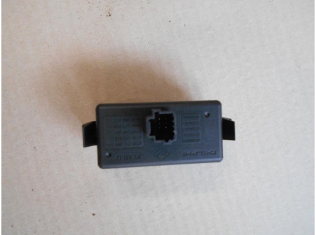 Piece-Bouton-de-warning--9cdb6439e69cf47fd239fb568489418f160a556569b700ca45b92bb91c2e6dcf.JPG