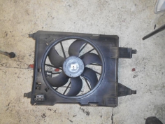 Piece-Moto-ventilateur-radiateur-RENAULT-SCENIC-II-PHASE-1-Diesel-62a9e19ddfdfa078b45a44feb9a26acf1a42b1db92be15f490599e69c2e800fe.JPG 2