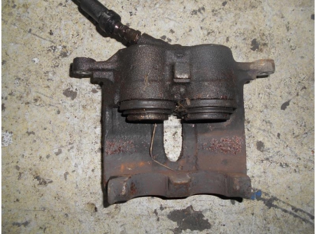 Piece-Etrier-avant-gauche-(freinage)-RENAULT-TRAFIC-II-COMBI-PHASE-2-ccdb17a2249ff81f5ef2bd6ca18e498143692abd1b2c1b8f86b46656d6fc3f87.JPG