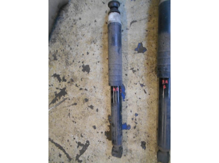 Piece-Amortisseur-arriere-droit-RENAULT-CLIO-IV-Diesel-1fa773d14f8ff326612d25c8df2d295a95d9be8c221ae5fa494c0717ff6892aa.JPG