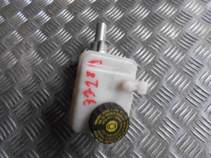 Piece-Maitre-cylindre-(freinage)--6f09509e6596d91e0a6a857c77433146c2a5d450b4d6c4959eaae689572f64b2.JPG 2