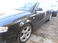 Vehicule-AUDI-A4-(8EC-8ED)-A4-2004-1-9-2005-b087b3607ea2a5c2a44600fa5acc04223eaea9463f341245ed14422c25f1339d.JPG 2