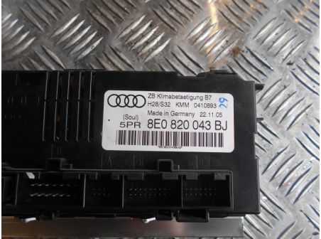 Piece-Commande-chauffage-AUDI-A4-(8EC-8ED)-A4-2004-Diesel-20ebbce810468b46a252dda02aab8246ba55dba39604dda6c7b34b6244b3e03d.JPG