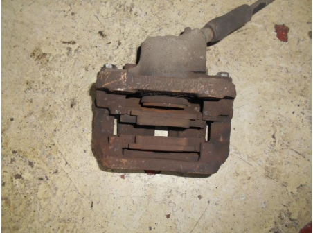 Piece-Etrier-avant-droit-(freinage)-RENAULT-CLIO-II-PHASE-2-Diesel-b318ade8db9548bcc13571c8da2361430b61dc303a80ee0aa3ab2d49ce22d304.JPG