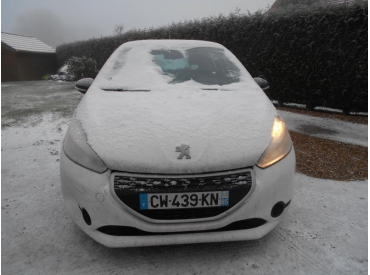 Vehicule-PEUGEOT-208-Access-1-4-2013-b235794c7f78b87665e19c4e74f9f9768c1f886a779b8ea7200805839fa28dbd.JPG