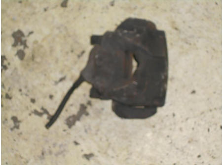 Piece-Etrier-avant-droit-(freinage)-RENAULT-MEGANE-III-PHASE-1-Diesel-4d641cd96e42655658bde425914fa3d46960150121ae8582f77f5564a79240a7.JPG