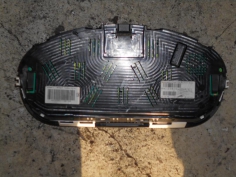 Piece-Compteur-RENAULT-MEGANE-III-PHASE-1-Diesel-abe575af5a4497d02a03128bf668ba54604f331bc68156e12fdb73f2b3670fc5.JPG 2