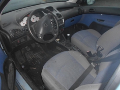 Vehicule-PEUGEOT-206-1-4-2005-829b0ceeb00d39cda301551e90a650cdf65221413d82b10d6a0a0f14ff2ab1f8.JPG 2