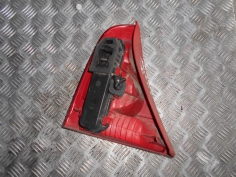 Piece-Feu-arriere-principal-droit-(feux)--df8afd15f3fe4bc4a21936cec988952d0358f178bf51507e5b60763b23ad131d.JPG 2