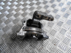 Piece-Support-moteur-droit--d1c206a2b2fb655e59c5af2289c637cb7774cafb01145a5958ca434cb403a9e9.JPG 2