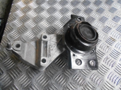 Piece--40e6733bc5129890bd48385c9d8253a7a7cd92b6febaa1ab1c14c6b64f1c9684.JPG 2