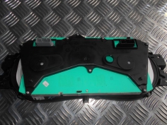 Piece--e113f9dab2ff43d4e339405d8f0a1e94a497382edade89eb6fc0cb8d2493b975.JPG 2