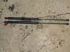 Piece-Verin-de-coffre-PEUGEOT-206-Essence-cfc8e1bf4ce1d5d20dcc0ae7a48fca97614563d6a7501b628af760514ca2dc3d.JPG