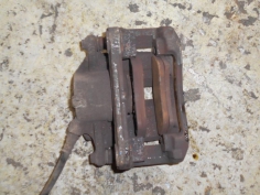 Piece-Etrier-avant-gauche-(freinage)-RENAULT-SCENIC-II-Diesel-2a69f759320cba7dbf581d04b931731e475208b8c8c2e7c0aa7de1a5ae7bee99.JPG 2