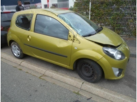 Vehicule-RENAULT-TWINGO-II-1-1-2010-ab7573c1b129b65bd586562120ab847e68458510f3c43c35a9883712d47fca00.JPG