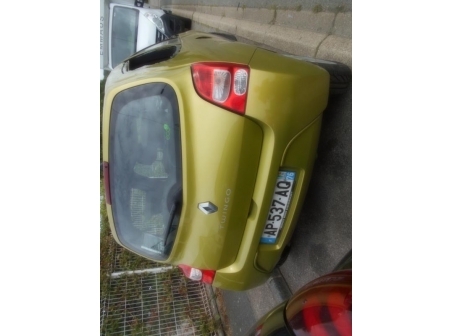 Vehicule-RENAULT-TWINGO-II-1-1-2010-22a8bb413a9e971f229903476e2edc86b11326d75192a238ec7ffd7ce33296dc.JPG