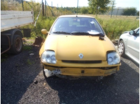 Vehicule-RENAULT-CLIO-RS-2000-cb80f69b61fe022b44c071dcded2253b9ff93b0972f105fa16558a3b88f2ddee.JPG