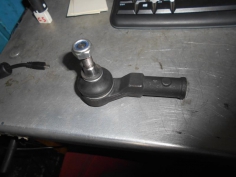 Piece-Rotule-direction-gauche-RENAULT-TWINGO-I-PHASE-2-cdf985080e120b2ad554564ced4124ac4b986d0aab42745a7b42b0da897a5fc8.JPG