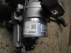 Piece-Colonne-de-direction--b17eff8b1160d580bd08cafd5c01299f7141cdabdde4b9f528073d1da81c4604.JPG 2