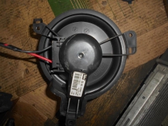 Piece-Ventilateur-chauffage-CITROEN-BERLINGO-FOURGON-PH.2-Diesel-8f63292f77825bdcd14ca38b51bd3fe3bd441b32be621d7b8f6f1c2d0da0368d.JPG