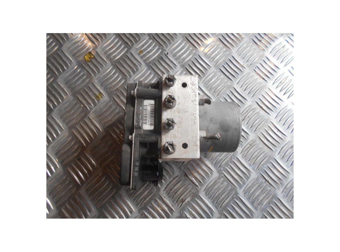 Piece-Bloc-ABS-(freins-anti-blocage)-RENAULT-KANGOO-II-ESSENCE-2cb9fc304246cfde956a06bacf7110da6bea6dab78bf7e71fbabe528a49b9179.JPG Piece-Bloc-ABS-(freins-anti-blocage)-RENAULT-KANGOO-II-ESSENCE-2cb9fc304246cfde956a06bacf7110da6bea6dab78bf7e71fbabe528a49b9179.JPG