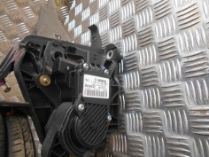 Piece-RENAULT-LAGUNA-III-ESTATE-2L-TURBO-ESSENCE-354c5e016a12de4a642ba859154edeaaebd8e685c0589fcc3fb9b402bb9b20dc.JPG 2